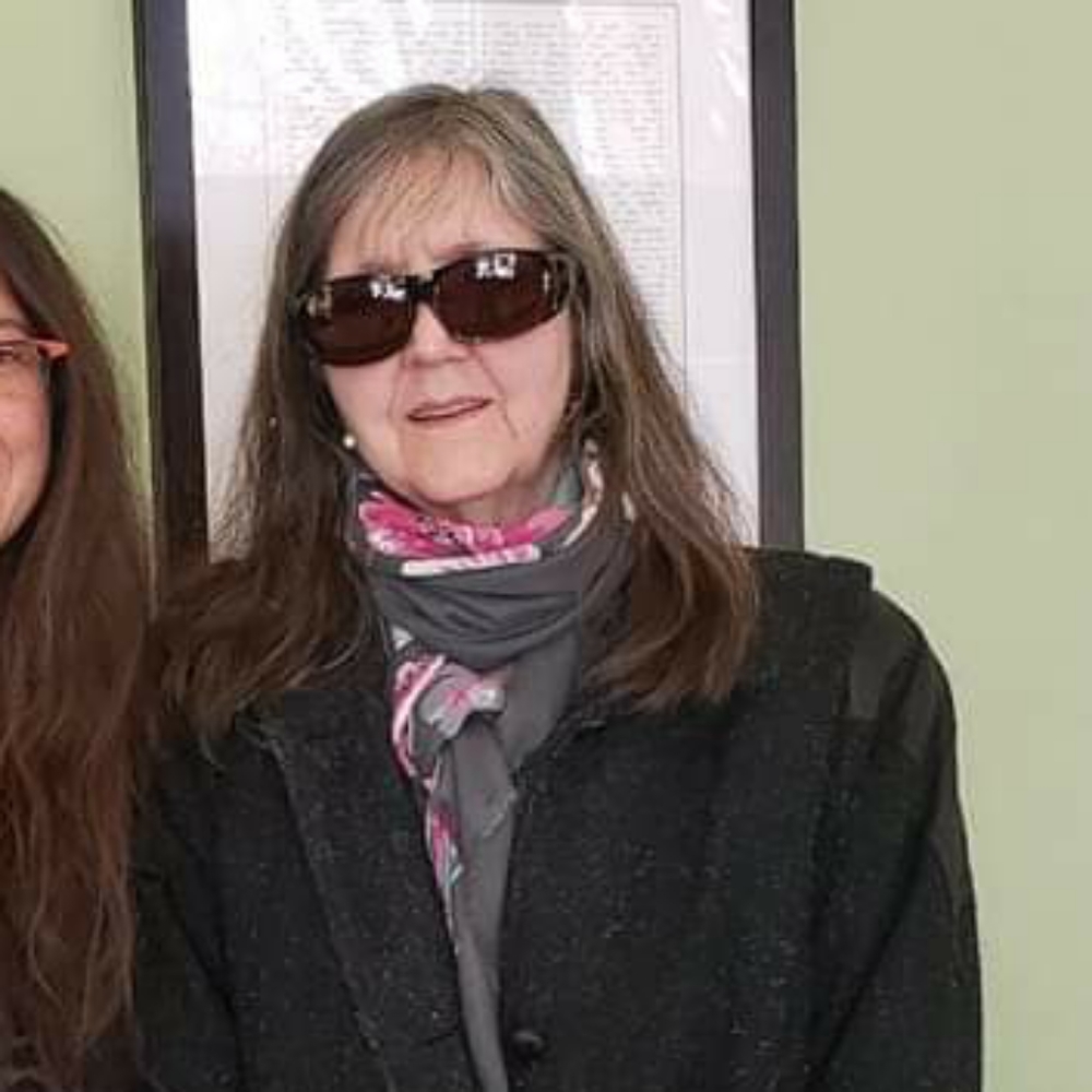 Meet your Posher, Angela